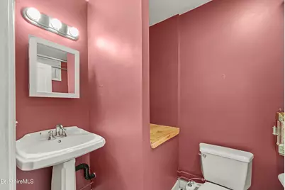 46 Pomeroy Ave, Pittsfield, MA 01201 - Photo 39
