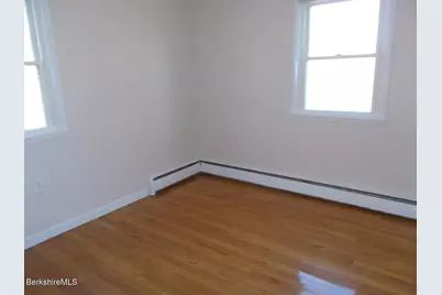 100 Robinson Rd #A, Hinsdale, MA 01235 - Photo 9