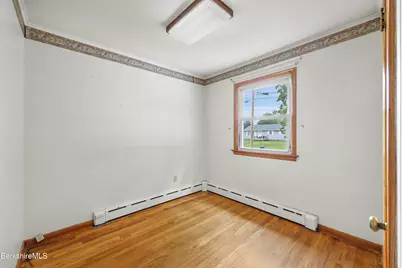 49 Dutchess Ave, Pittsfield, MA 01201 - Photo 23