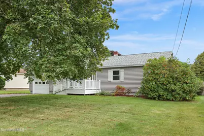 49 Dutchess Ave, Pittsfield, MA 01201 - Photo 5