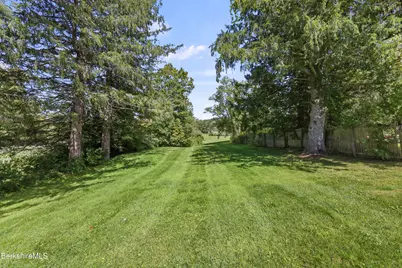 83 Summer St, Lanesborough, MA 01237 - Photo 33