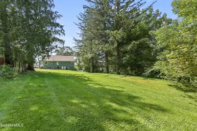 83 Summer St, Lanesborough, MA 01237 - Photo 35