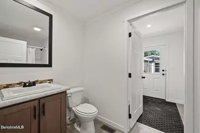 395 Cheshire Rd #109, Pittsfield, MA 01201 - Photo 13