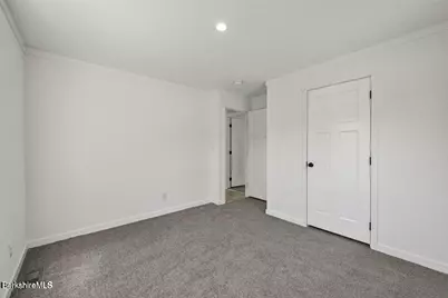 395 Cheshire Rd #107, Pittsfield, MA 01201 - Photo 15