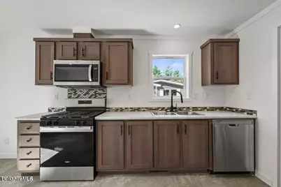 395 Cheshire Rd #105, Pittsfield, MA 01201 - Photo 5