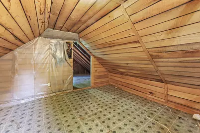 75 Brooklyn St, North Adams, MA 01247 - Photo 29