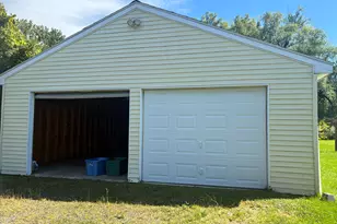 820 Greylock St, Lee, MA 01238 - Photo 7