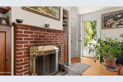 5 Magnolia St, Great Barrington, MA 01230 - Photo 5