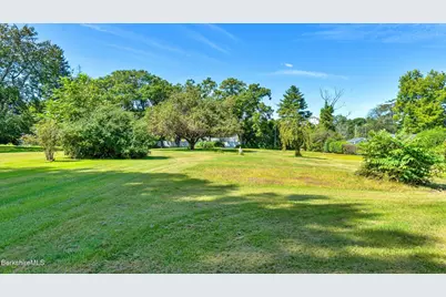 5 Magnolia St, Great Barrington, MA 01230 - Photo 27