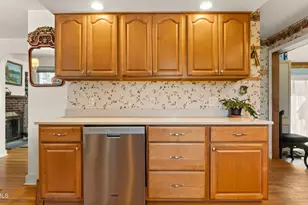 5 Magnolia St, Great Barrington, MA 01230 - Photo 11