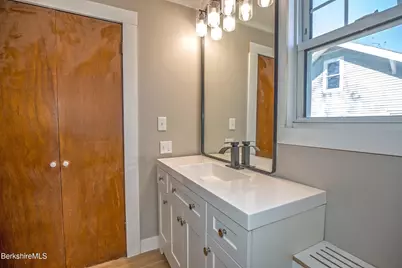 96 Boylston St Ext, Pittsfield, MA 01201 - Photo 21