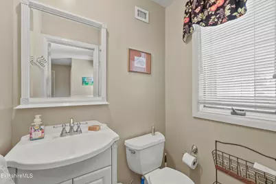 490 Williams St, Pittsfield, MA 01201 - Photo 9