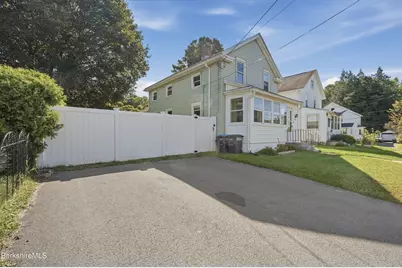 59 Harris St, Pittsfield, MA 01201 - Photo 3