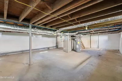 11 Allengate Ave, Pittsfield, MA 01201 - Photo 23