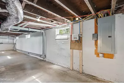 11 Allengate Ave, Pittsfield, MA 01201 - Photo 25