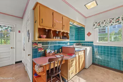 315 E Main St, North Adams, MA 01247 - Photo 17