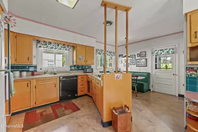 315 E Main St, North Adams, MA 01247 - Photo 15