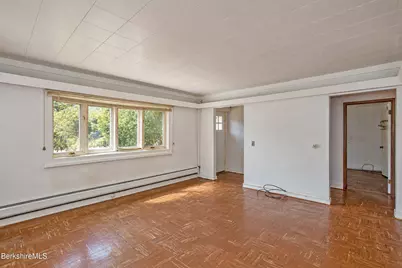 5 Whitman St, Pittsfield, MA 01201 - Photo 7