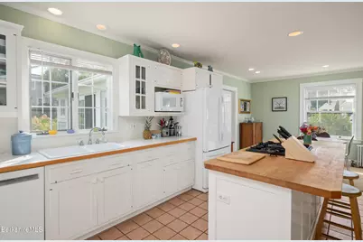 40 Waterman Place, Williamstown, MA 01267 - Photo 13