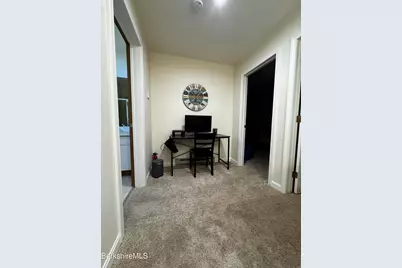 9124 Mountainside Dr, Hancock, MA 01237 - Photo 17
