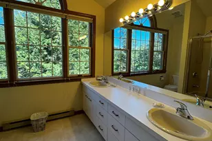 9124 Mountainside Dr, Hancock, MA 01237 - Photo 23