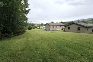 199 Middle Rd, Clarksburg, MA 01247 - Photo 25
