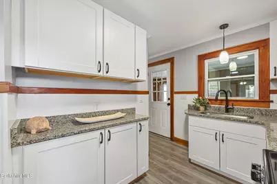 167 Park Ter, Pittsfield, MA 01201 - Photo 11