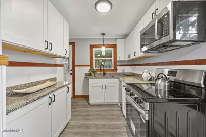 167 Park Ter, Pittsfield, MA 01201 - Photo 9