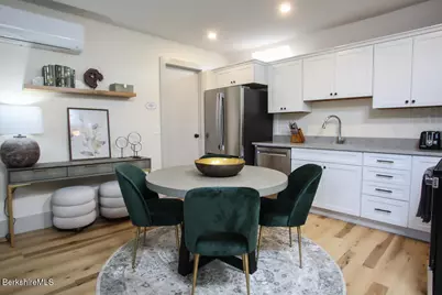 44 Main St #3, Stockbridge, MA 01262 - Photo 5