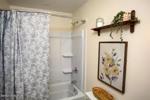 44 Main St, Stockbridge, MA 01262 - Photo 11