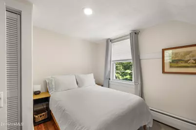 395 Fairview St, Lee, MA 01238 - Photo 29