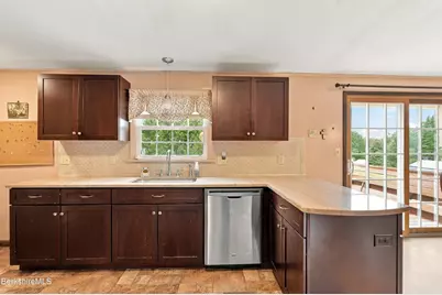 188 Devonshire Dr, Cheshire, MA 01225 - Photo 13