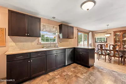 188 Devonshire Dr, Cheshire, MA 01225 - Photo 9