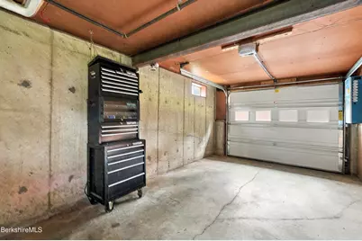 332 Hancock Rd, Pittsfield, MA 01201 - Photo 47
