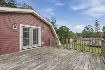 332 Hancock Rd, Pittsfield, MA 01201 - Photo 11