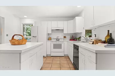 14 Woodland Hill Rd, Great Barrington, MA 01230 - Photo 7