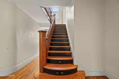 203 Bartlett Ave, Pittsfield, MA 01201 - Photo 27