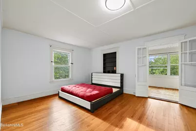 203 Bartlett Ave, Pittsfield, MA 01201 - Photo 35