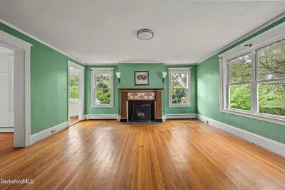 203 Bartlett Ave, Pittsfield, MA 01201 - Photo 7