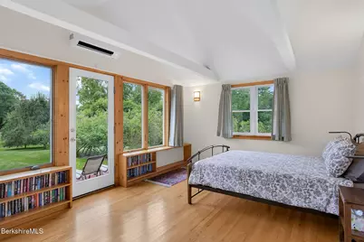 31 Division St, Great Barrington, MA 01230 - Photo 11