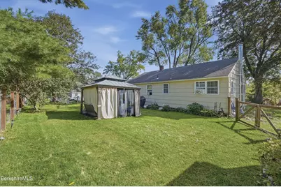 73 Tanner St, Pittsfield, MA 01201 - Photo 5