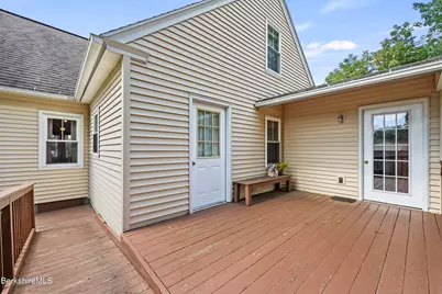11 Allessio St, Pittsfield, MA 01201 - Photo 33