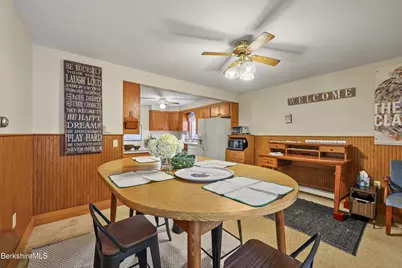 11 Allessio St, Pittsfield, MA 01201 - Photo 17