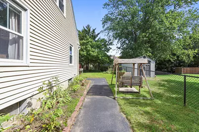 11 Allessio St, Pittsfield, MA 01201 - Photo 35