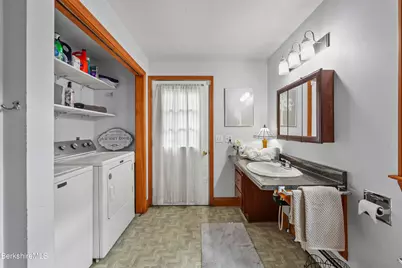 11 Allessio St, Pittsfield, MA 01201 - Photo 25