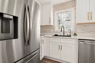 45 Kensington Ave, Pittsfield, MA 01201 - Photo 3