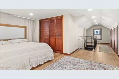 45 Kensington Ave, Pittsfield, MA 01201 - Photo 15