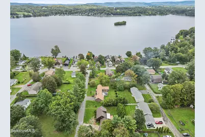 11 Opeechee St, Lanesborough, MA 01237 - Photo 59