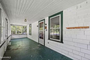 2 East St, Stockbridge, MA 01262 - Photo 9