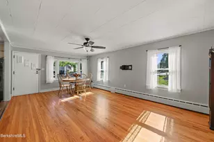 582 W Housatonic St, Pittsfield, MA 01201 - Photo 9